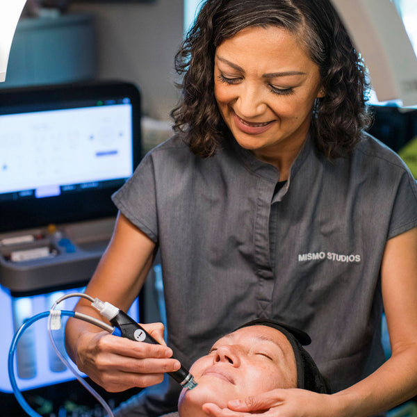 Signature HydraFacial by MISMO