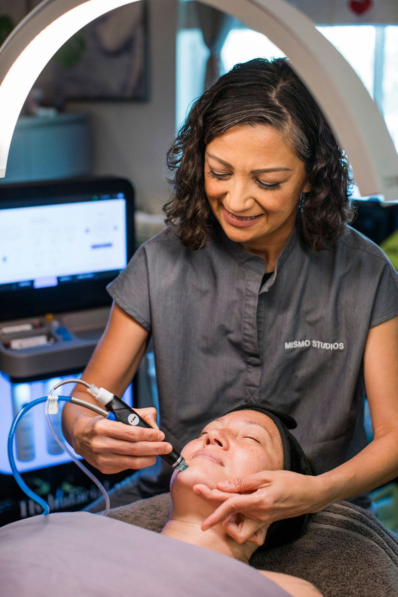 Signature HydraFacial by MISMO